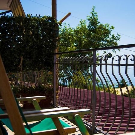 ホテルAgriturismo Mare E Monti アジェーロラ エクステリア 写真