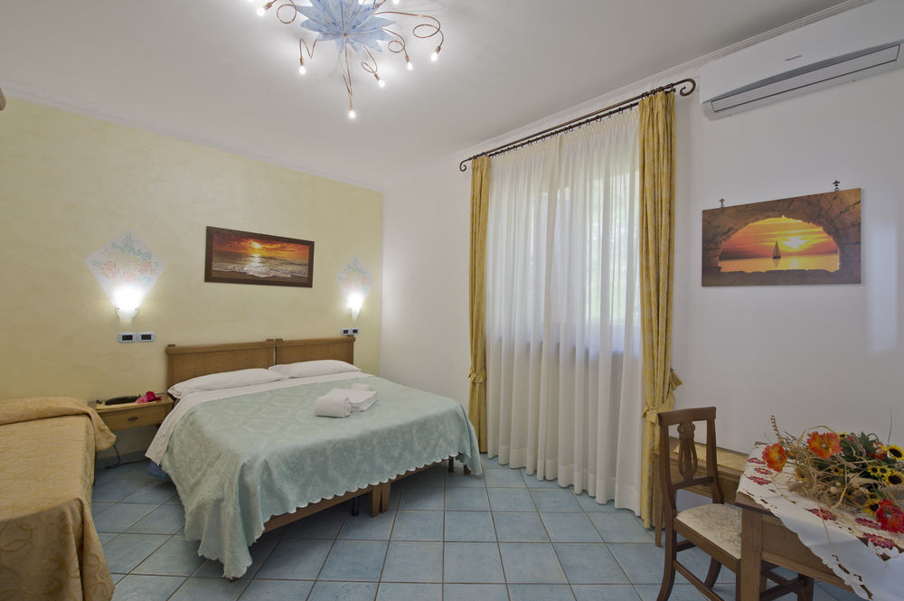 ホテルAgriturismo Mare E Monti アジェーロラ エクステリア 写真